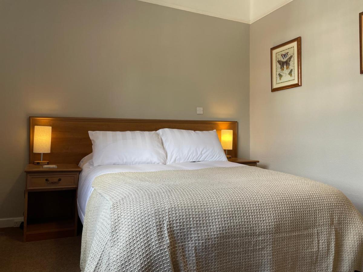 The Swan Inn East Ilsley Bagian luar foto